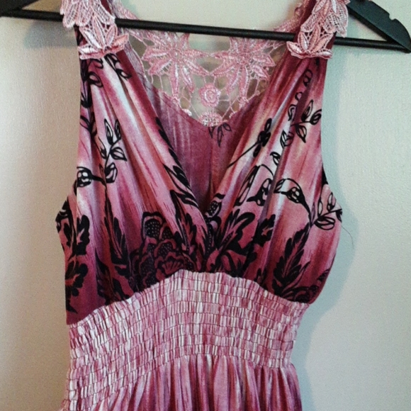 Pretty in Pink - Picture 2 of 3